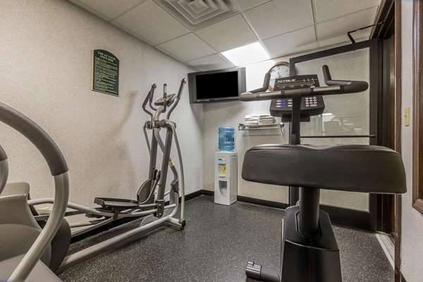 Fitness/ Exercise Room - Quality Inn Hyde Park