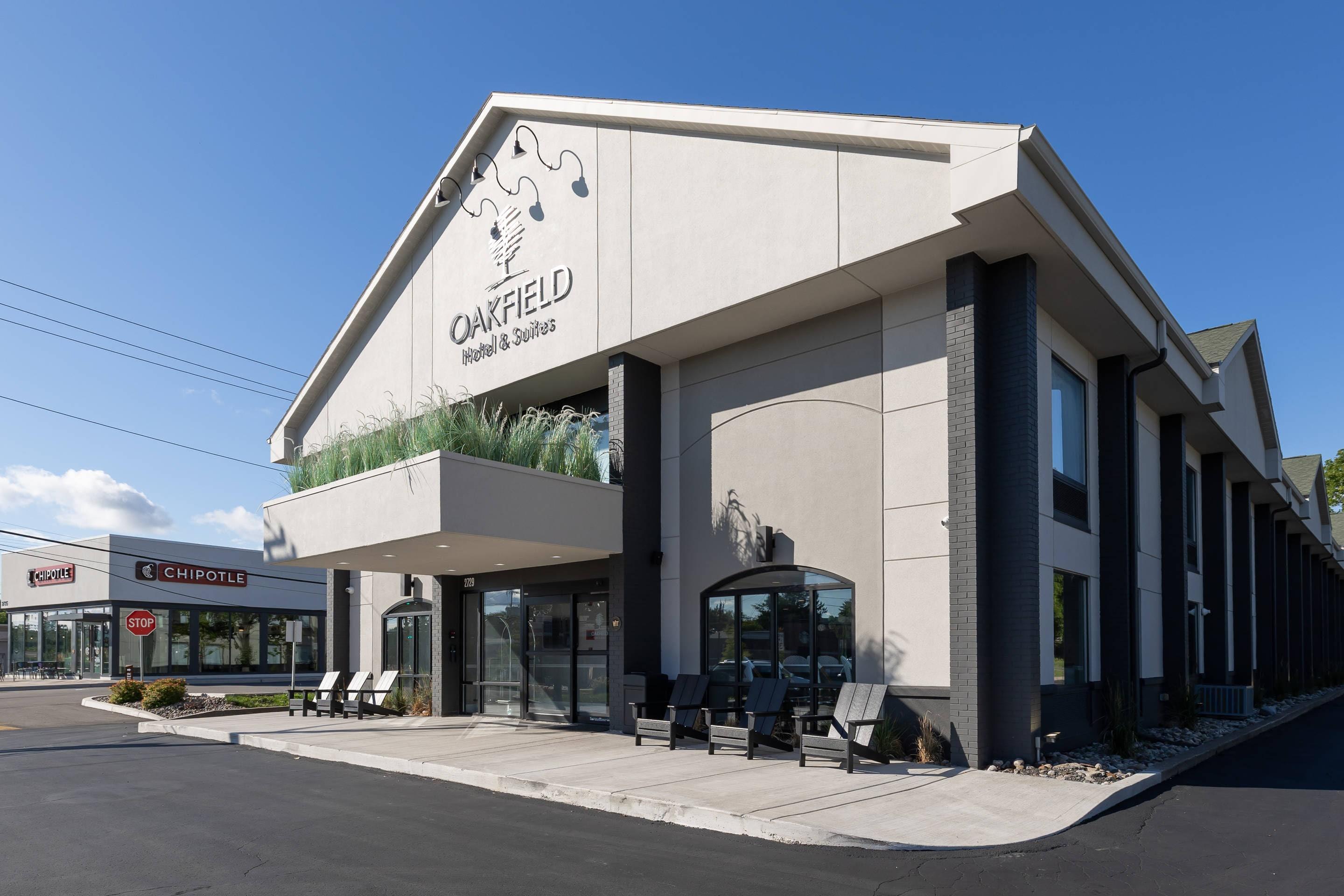Hotel exterior | Clarion Pointe Rochester Monroe Avenue