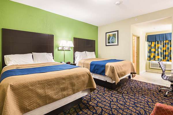  - Rodeway Inn & Suites Ithaca