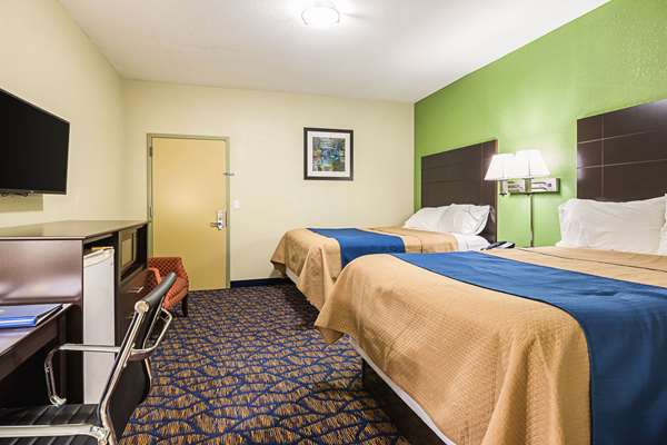 - Rodeway Inn & Suites Ithaca