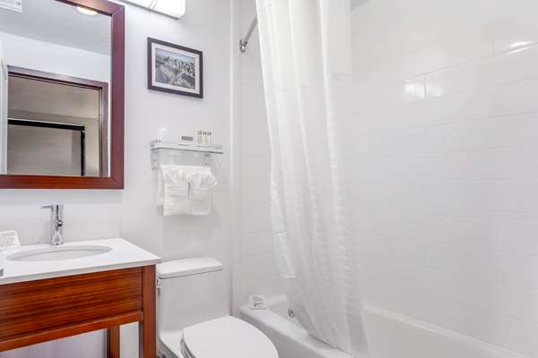  - Avion Inn Near LaGuardia Airport East Elmhurst