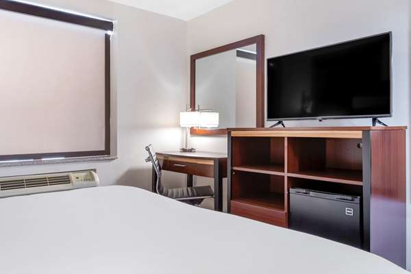  - Avion Inn Near LaGuardia Airport East Elmhurst