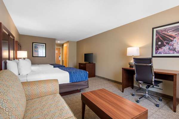 Suite - Comfort Inn & Suites Milford