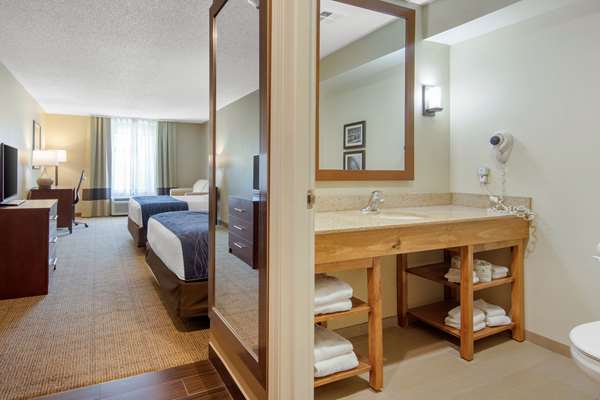  - Comfort Inn & Suites Milford