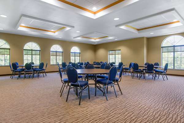  - Comfort Inn & Suites Milford