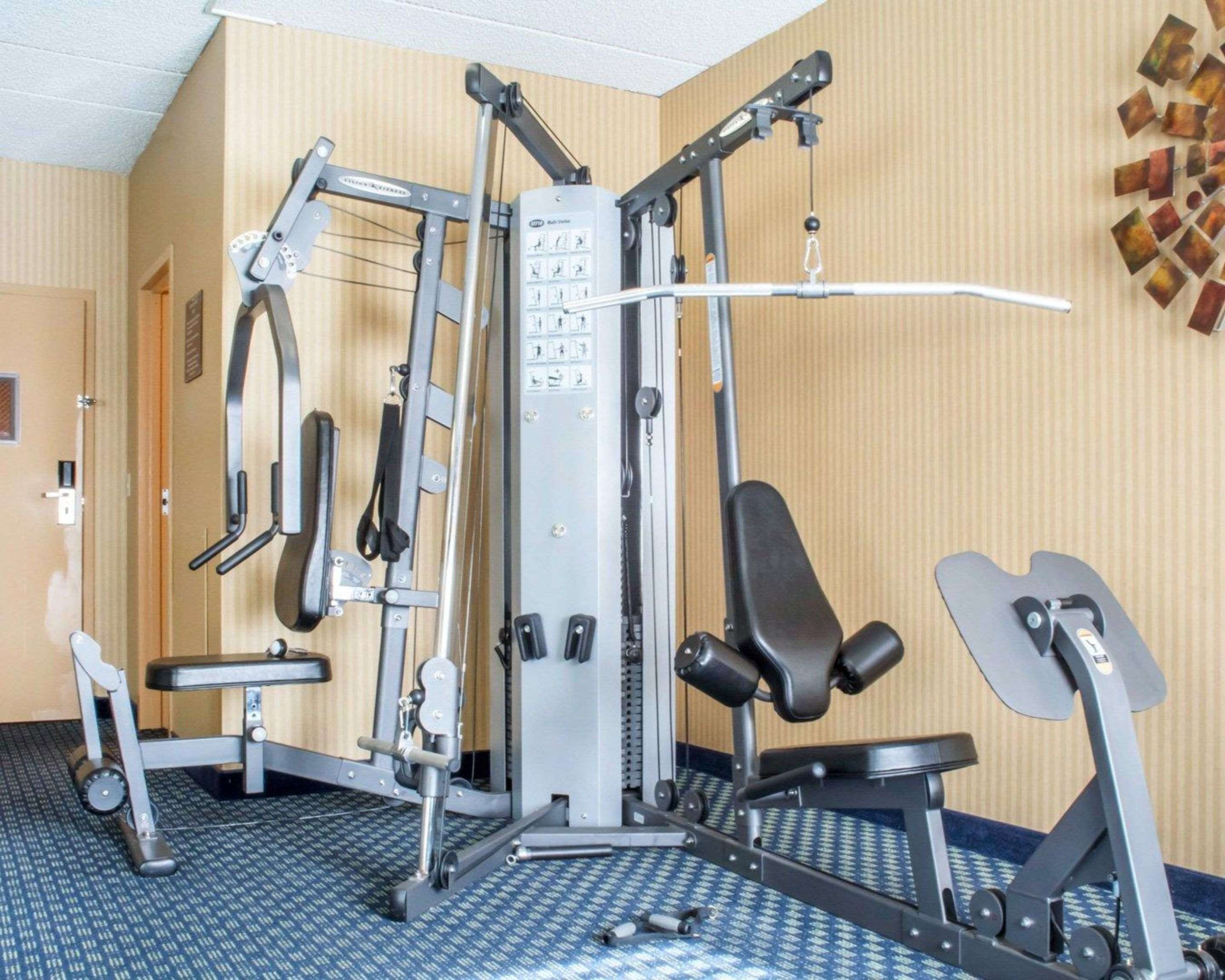 Fitness center | Comfort Inn Rochester - Greece