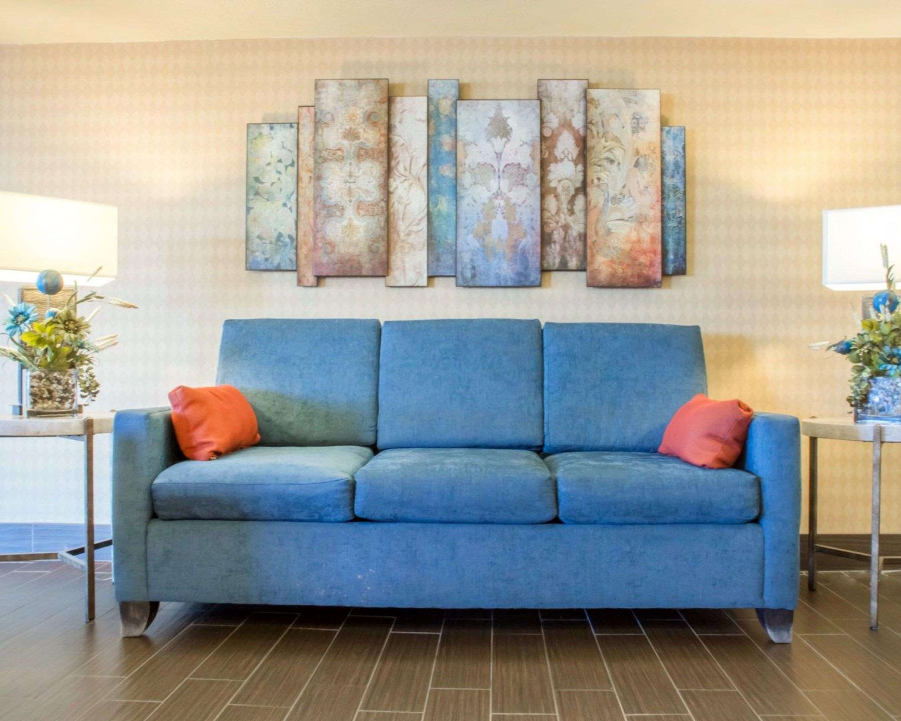 Beautifully decorated hotel | Comfort Inn Rochester - Greece