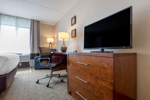 - Comfort Inn The Pointe Niagara Falls