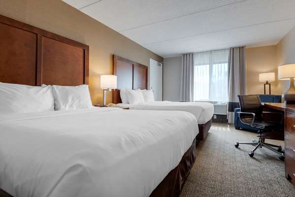  - Comfort Inn The Pointe Niagara Falls