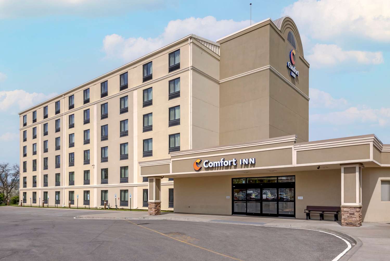 Comfort Inn The Pointe Niagara Falls, NY See Discounts