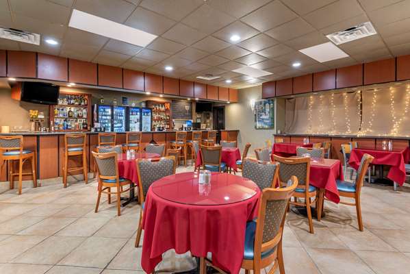 Restaurant - Quality Inn & Suites Vestal