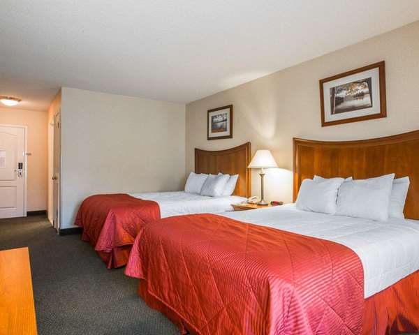  - Clarion Inn & Suites Lake George