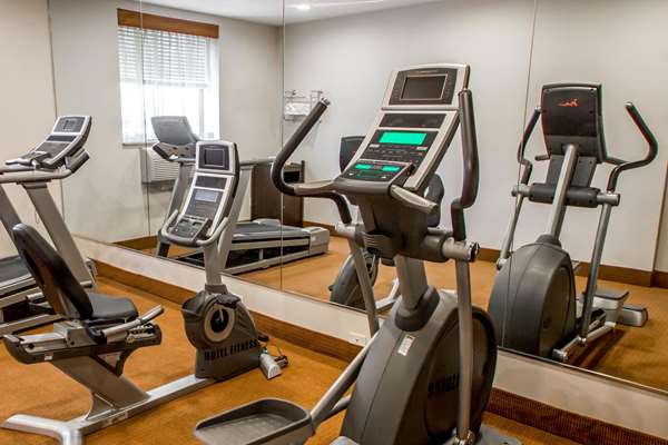 Fitness/ Exercise Room - Sleep Inn Long Island City Queens