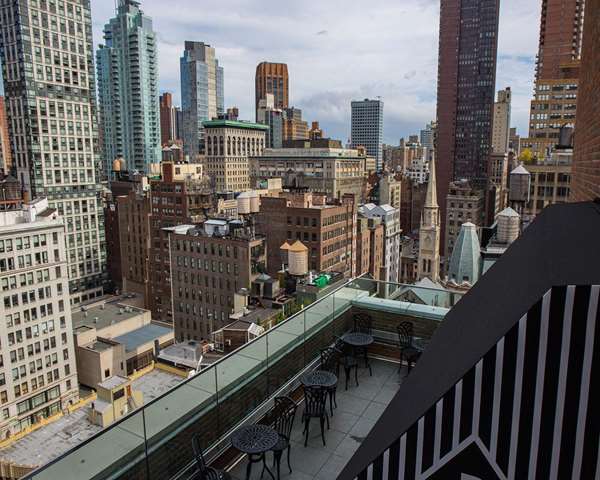  - Paul Hotel New York