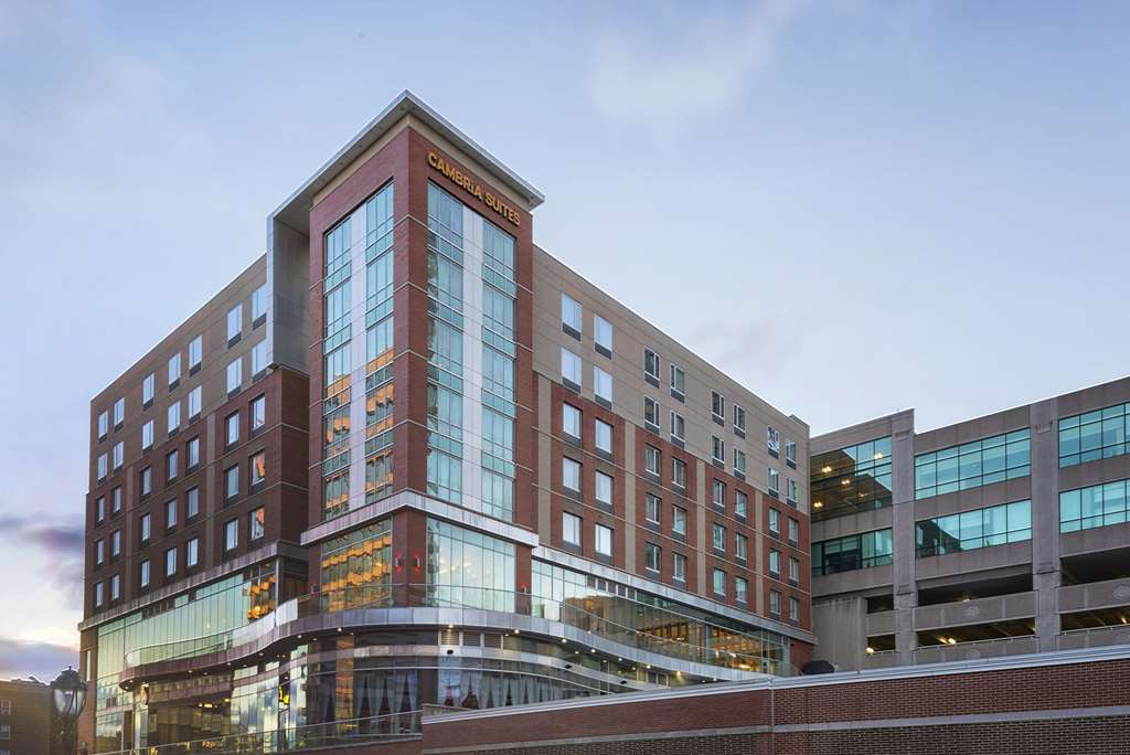 Cambria Hotel White Plains-Downtown