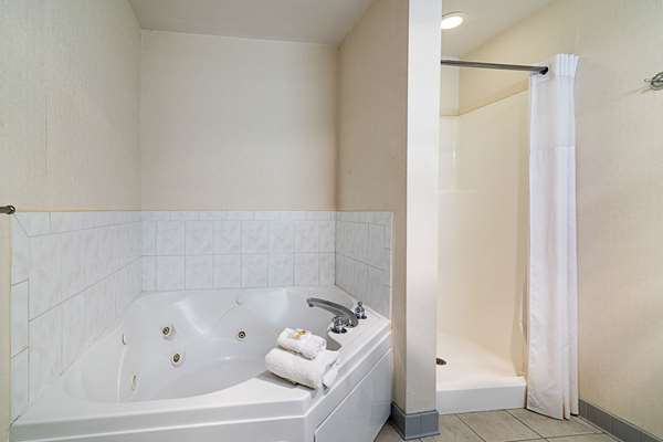 Suite - Quality Inn & Suites Schoharie