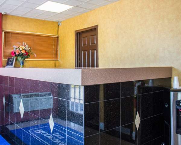  - Rodeway Inn Huntington Station