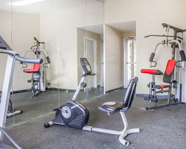 Fitness/ Exercise Room - Rodeway Inn Huntington Station
