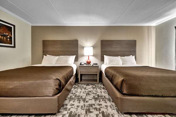  - Quality Hotel & Suites Niagara Falls