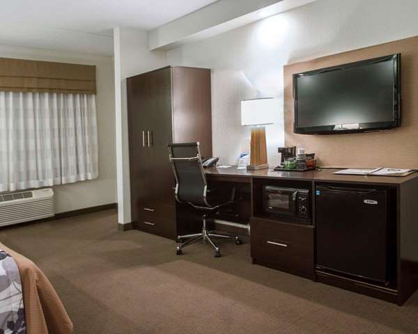 Suite - Sleep Inn Buffalo Airport Cheektowaga