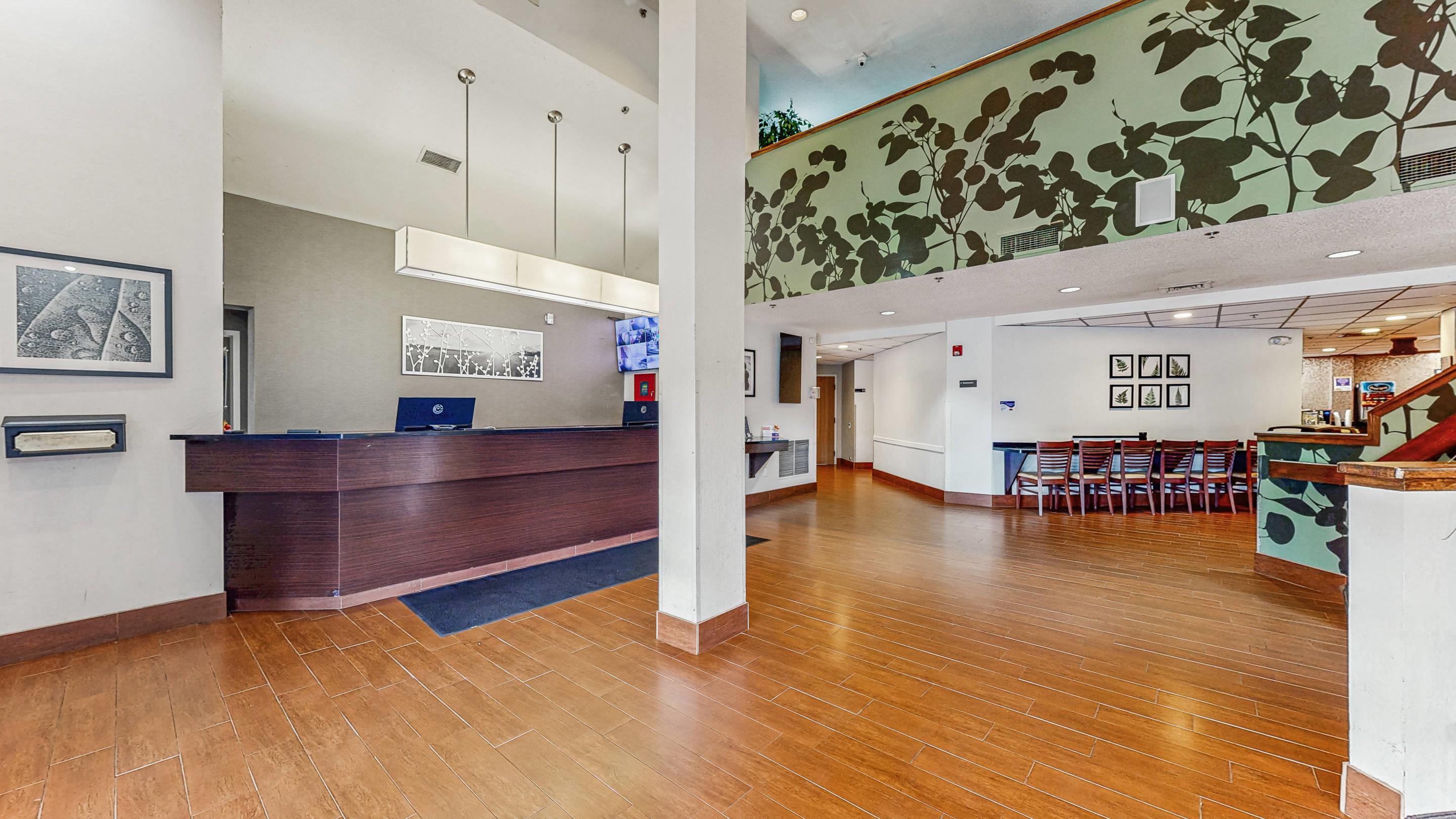 Spacious lobby | Sleep Inn & Suites Buffalo Airport