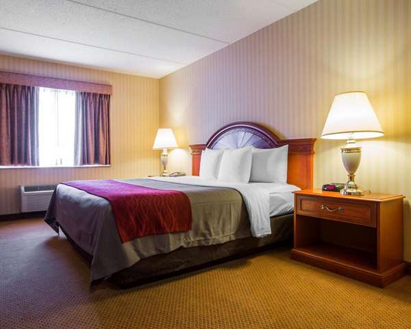 Suite - Comfort Inn & Suites Hawthorne