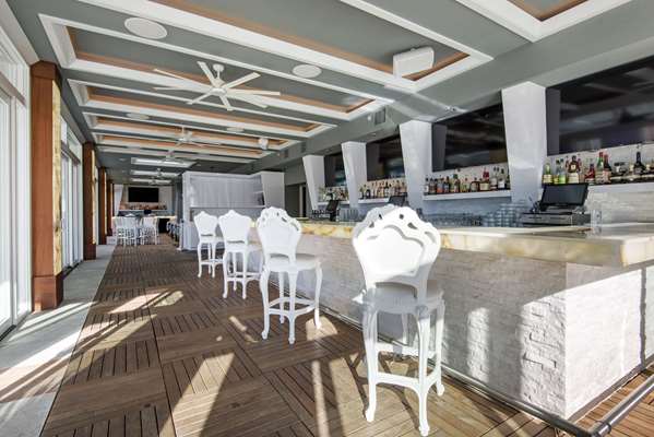 Restaurant - Curtiss Hotel Downtown Buffalo