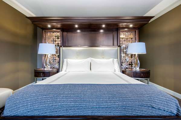 Suite - Curtiss Hotel Downtown Buffalo