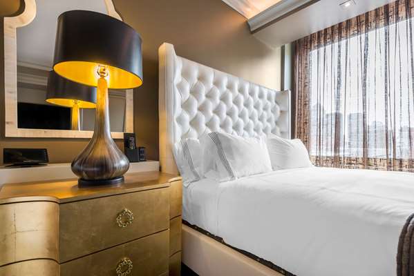 Suite - Curtiss Hotel Downtown Buffalo