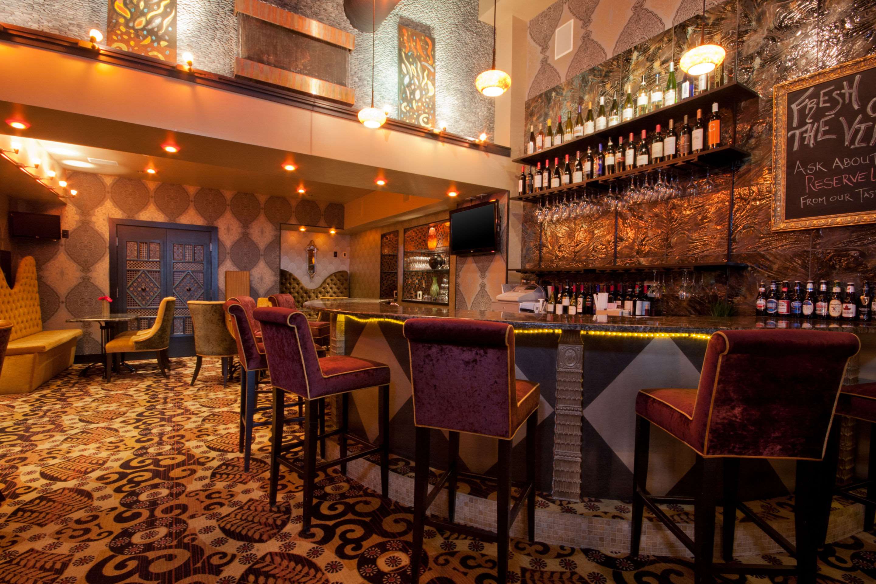 Hotel bar | The Giacomo, Ascend Hotel Collection