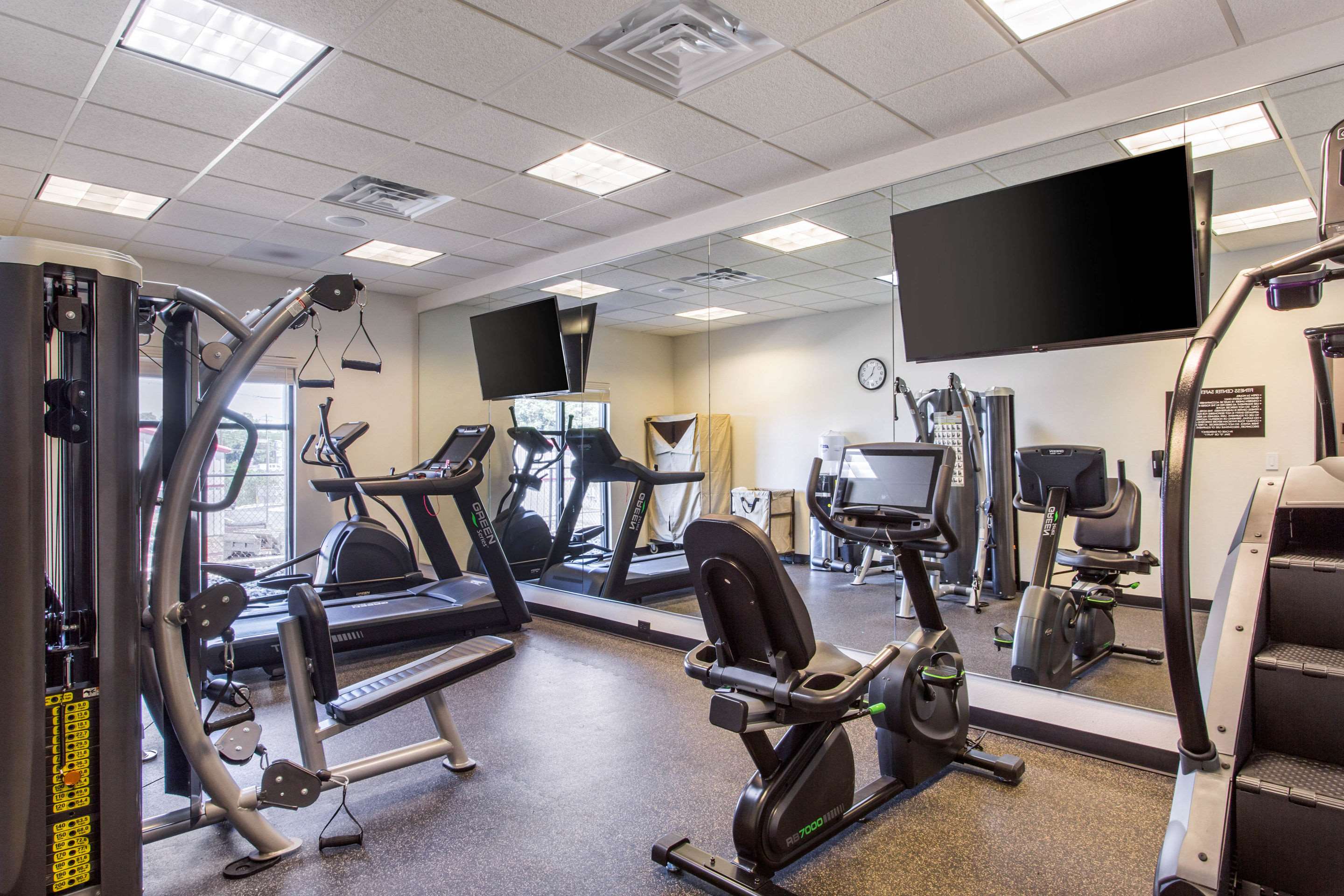 Fitness center | Sleep Inn & Suites Middletown - Goshen