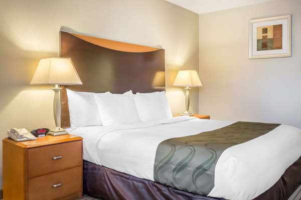  - Quality Inn Spring Valley - I-87, Exit 14
