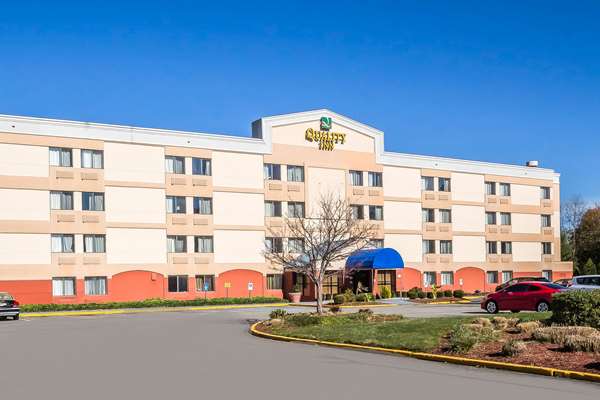 Exterior view - Quality Inn Spring Valley - I-87, Exit 14