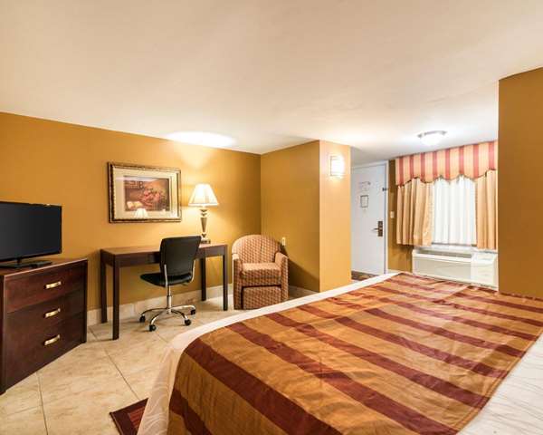  - Rodeway Inn Weedsport - I-90, Exit 40