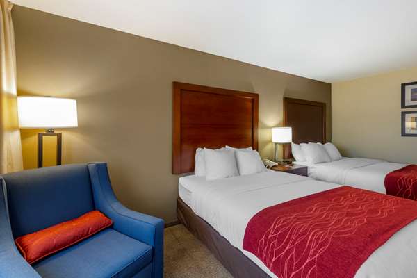  - Comfort Inn River's Edge Huron