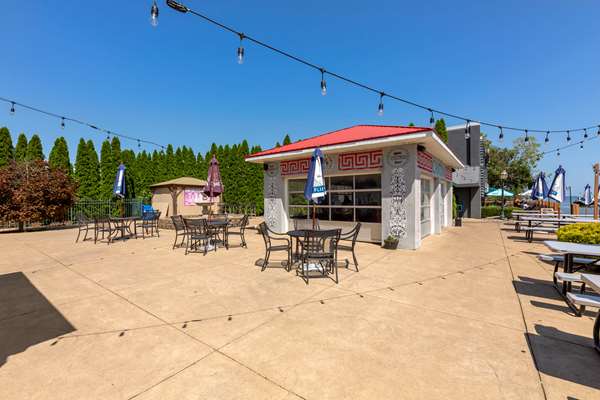  - Comfort Inn River's Edge Huron