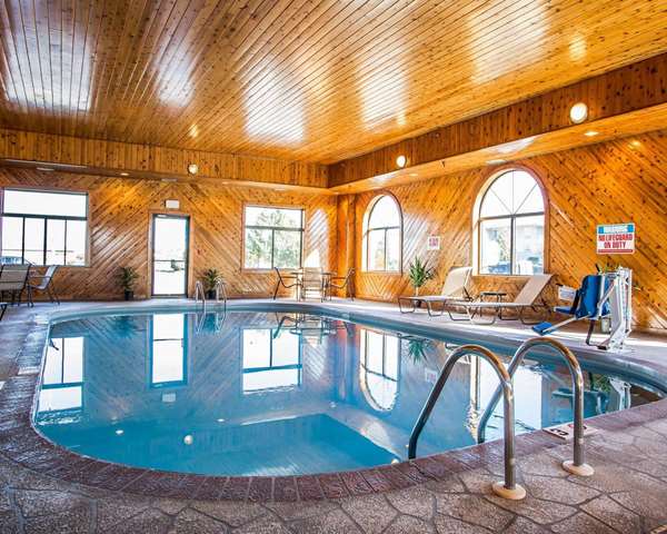 Pool - Quality Inn Greenville