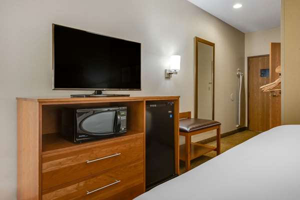  - Comfort Inn Millersburg