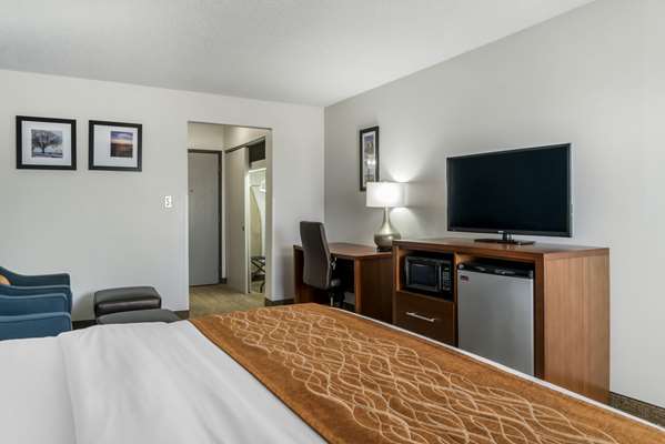 Suite - Comfort Inn Oregon - I-280, Exit 7