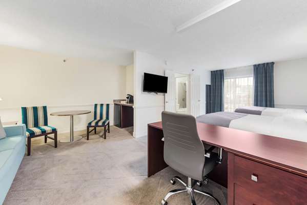  - Blu Hotel Blue Ash - I-275, Exit 47