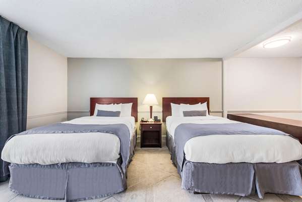  - Blu Hotel Blue Ash - I-275, Exit 47
