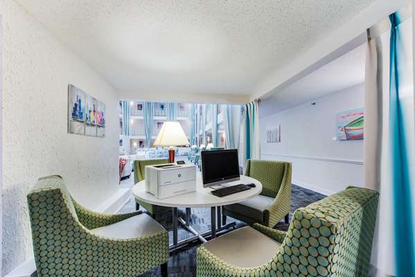 Conference Area - Blu Hotel Blue Ash - I-275, Exit 47