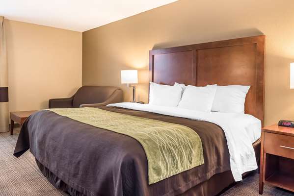  - Comfort Inn Piqua - I-75, Exit 82