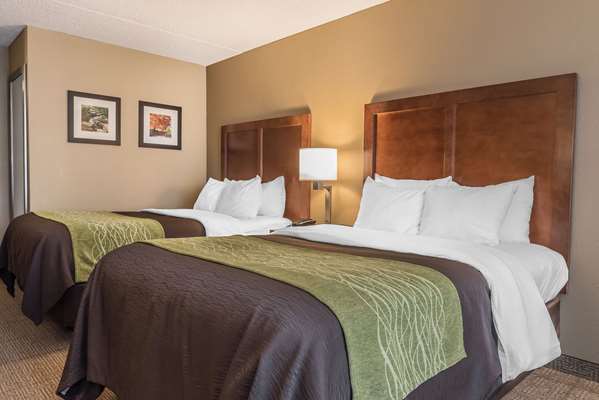  - Comfort Inn Piqua - I-75, Exit 82