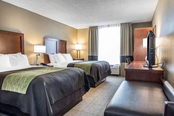  - Comfort Inn Piqua - I-75, Exit 82