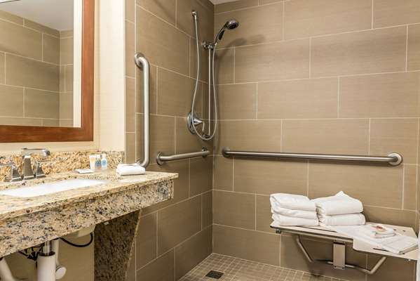  - Comfort Inn Piqua - I-75, Exit 82