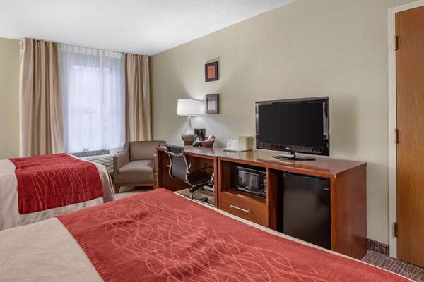  - Comfort Inn Bellville - I-71, Exit 165