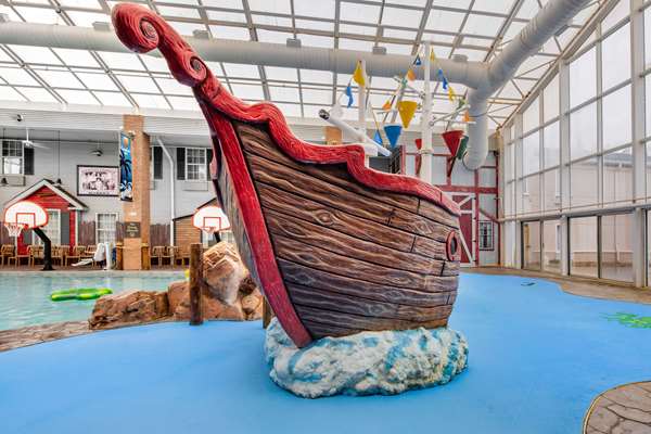 Pool - Comfort Inn Bellville - I-71, Exit 165