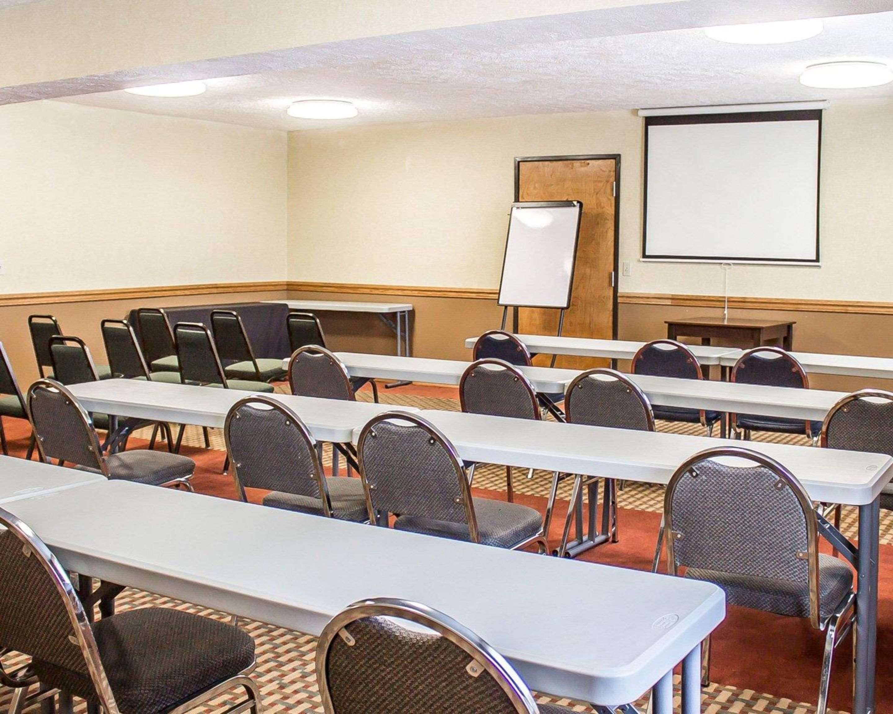 Meeting room | Quality Inn Elyria
