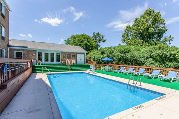 Pool - Comfort Inn Independence